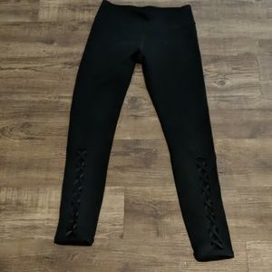 Fabletics yoga pants